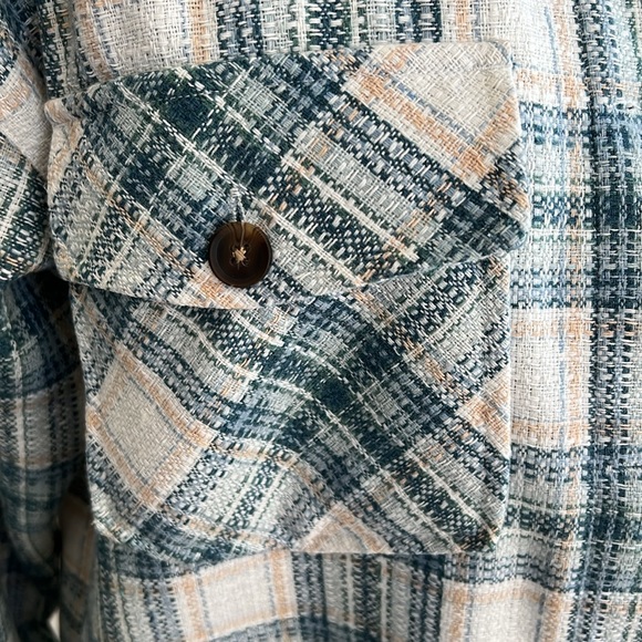 Boston Traders Shacket - Picture 2 of 4